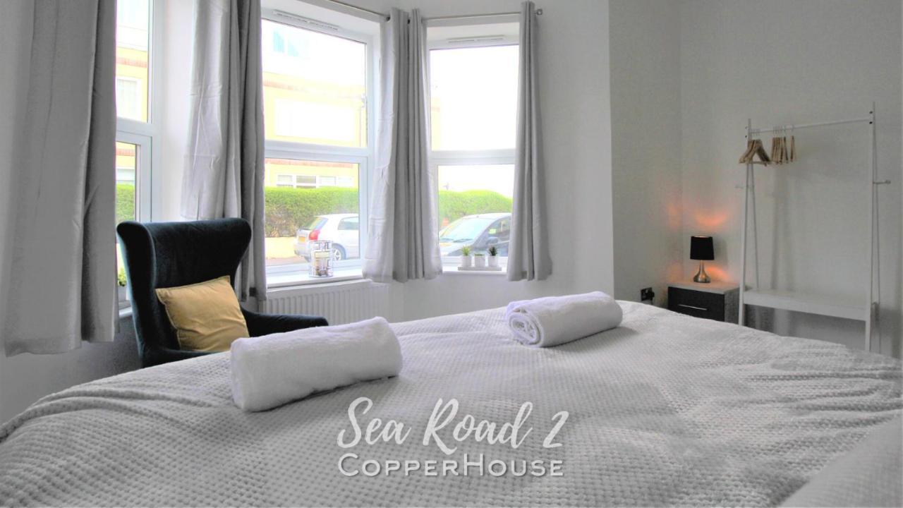 Beautiful Apartments On The Sea Front - Sea Road 2 フェリックストウ エクステリア 写真