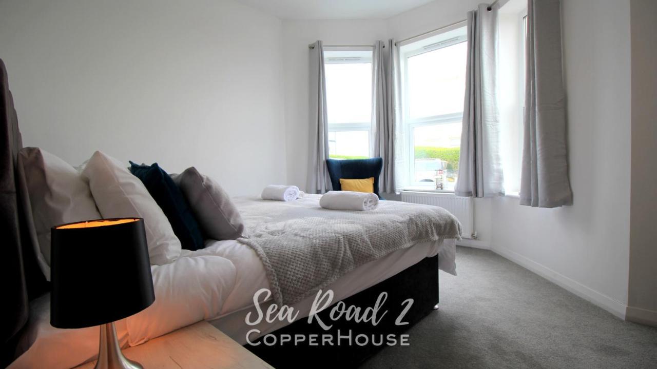 Beautiful Apartments On The Sea Front - Sea Road 2 フェリックストウ エクステリア 写真