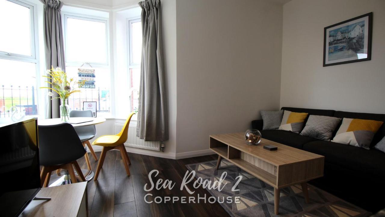 Beautiful Apartments On The Sea Front - Sea Road 2 フェリックストウ エクステリア 写真